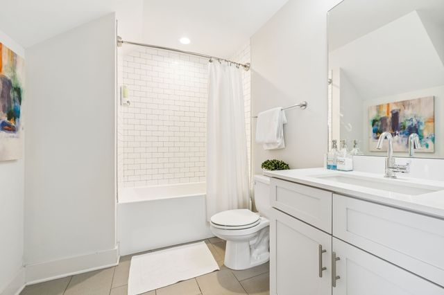 2021 Beech Ave Unit 7, Nashville, TN 37204