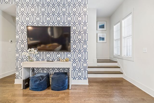 2021 Beech Ave Unit 7, Nashville, TN 37204