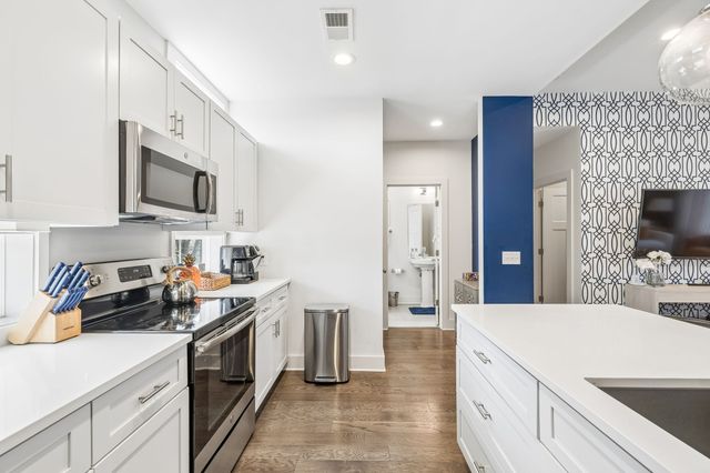 2021 Beech Ave Unit 7, Nashville, TN 37204