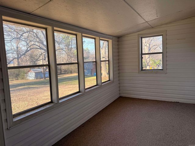 677 Crestline Drive, Piggott, AR 72454