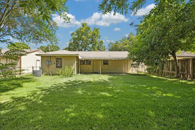2405 Pomona Drive, Houston, TX 77506