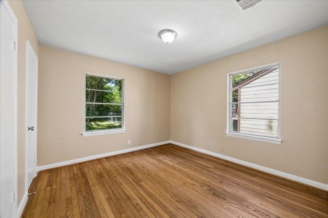2405 Pomona Drive, Houston, TX 77506