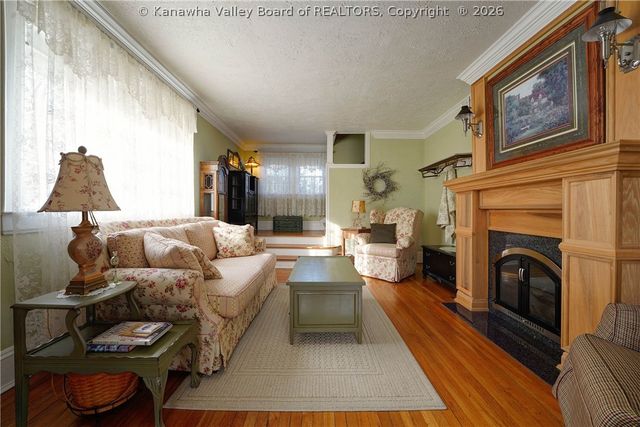 2612 Kanawha Terrace, St Albans, WV 25177