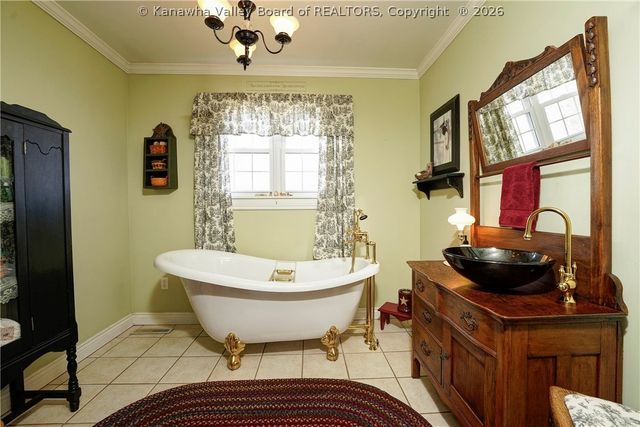 2612 Kanawha Terrace, St Albans, WV 25177