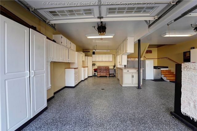 2612 Kanawha Terrace, St Albans, WV 25177