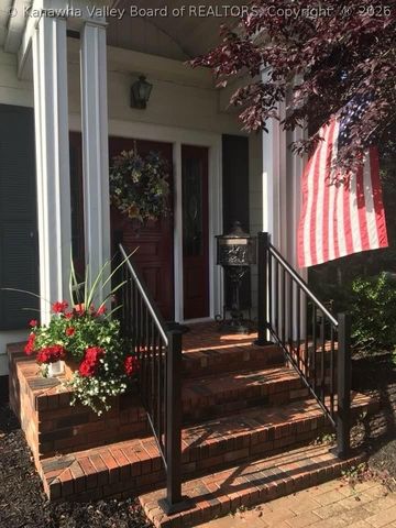 2612 Kanawha Terrace, St Albans, WV 25177