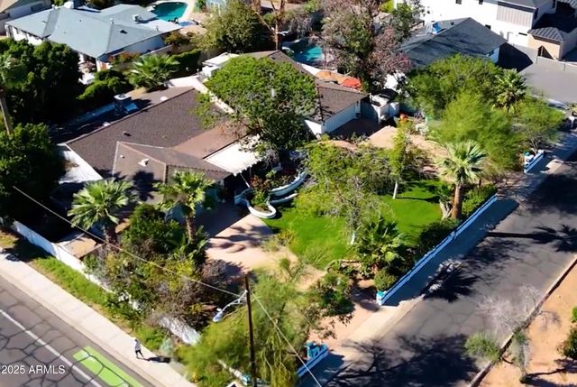 5545 E EARLL Drive, Phoenix, AZ 85018