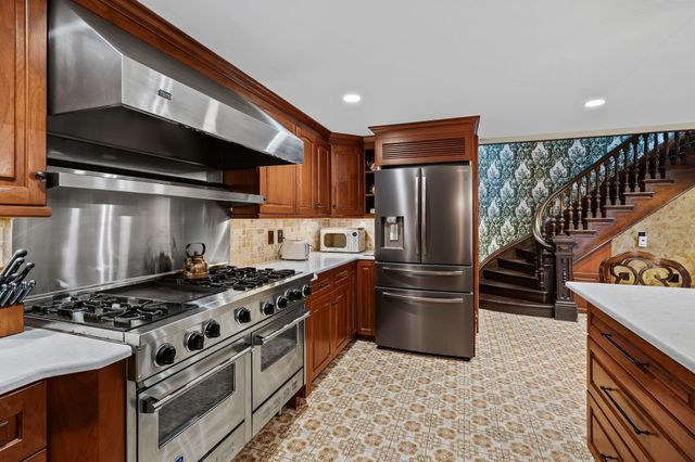 351 Plymouth Street, Middleboro, MA 02346