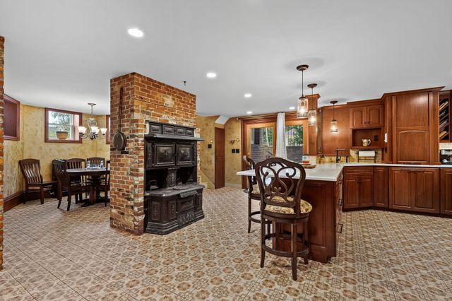351 Plymouth Street, Middleboro, MA 02346