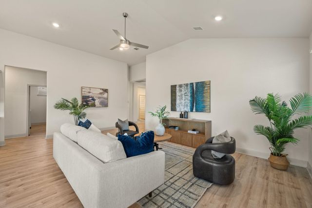 17813 Gilberto DR, Pflugerville, TX 78660