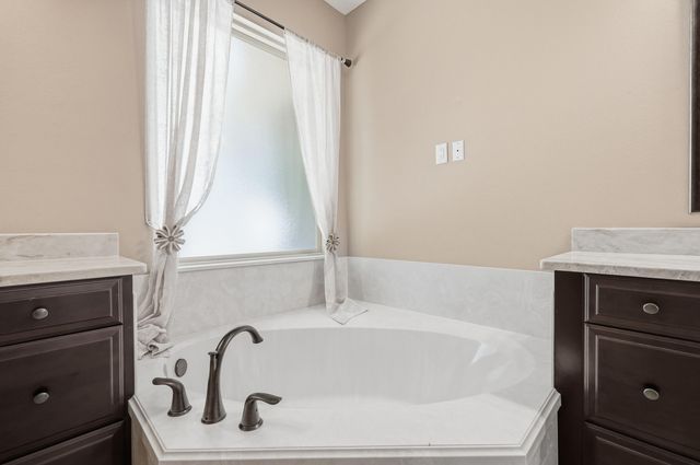 2348 Cummings Drive, Fort Walton Beach, FL 32547