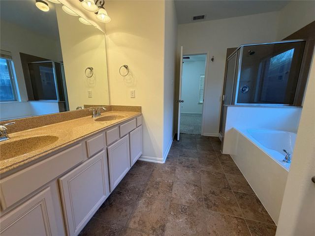 2619 Winding Creek Way, Conroe, TX 77385