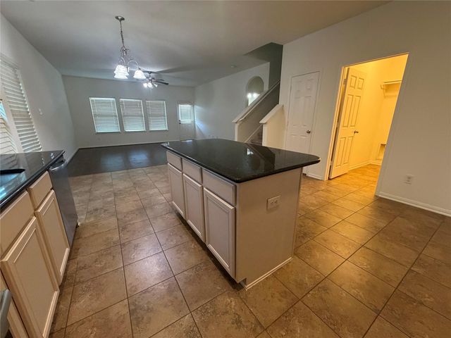 2619 Winding Creek Way, Conroe, TX 77385