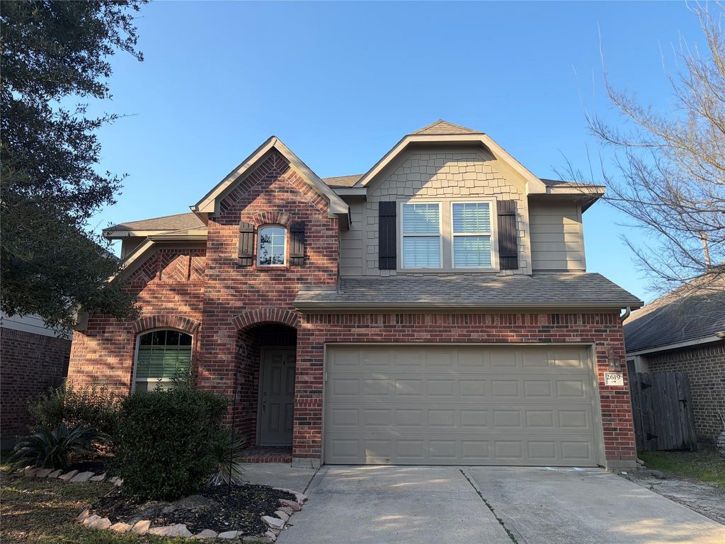 2619 Winding Creek Way, Conroe, TX 77385