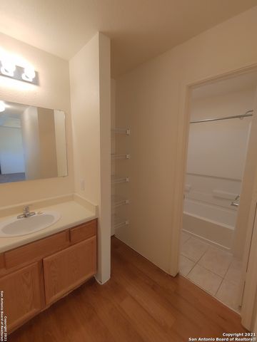 9016 Maverick Draw, San Antonio, TX 78250