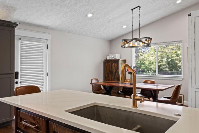 63169 Watercress Way, Bend, OR 97701