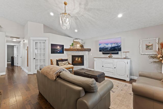 63169 Watercress Way, Bend, OR 97701