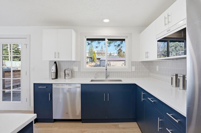 1227 E 36th Ave, Spokane, WA 99203