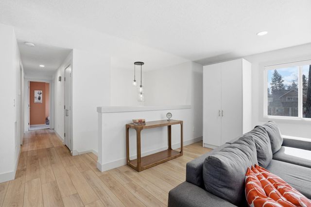 1227 E 36th Ave, Spokane, WA 99203