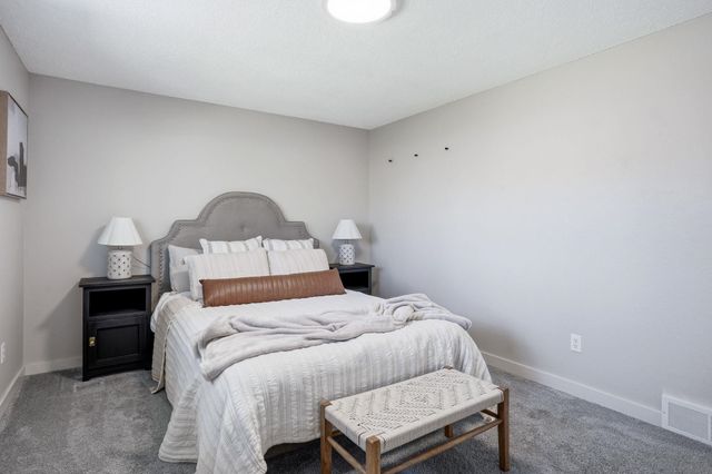 1227 E 36th Ave, Spokane, WA 99203