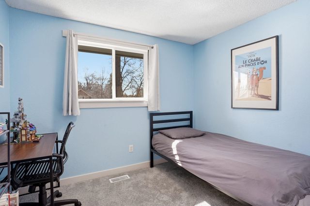 1227 E 36th Ave, Spokane, WA 99203