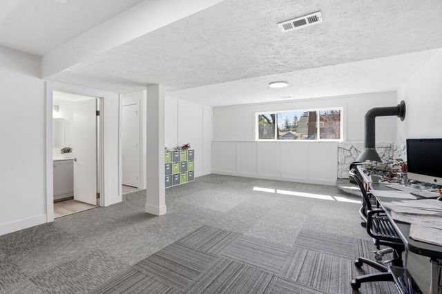 1227 E 36th Ave, Spokane, WA 99203