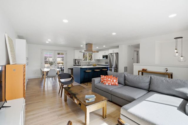 1227 E 36th Ave, Spokane, WA 99203