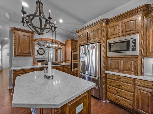 3211 Lake Creek Trail, Mansfield, TX 76063