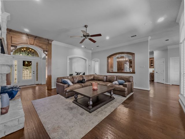 3211 Lake Creek Trail, Mansfield, TX 76063