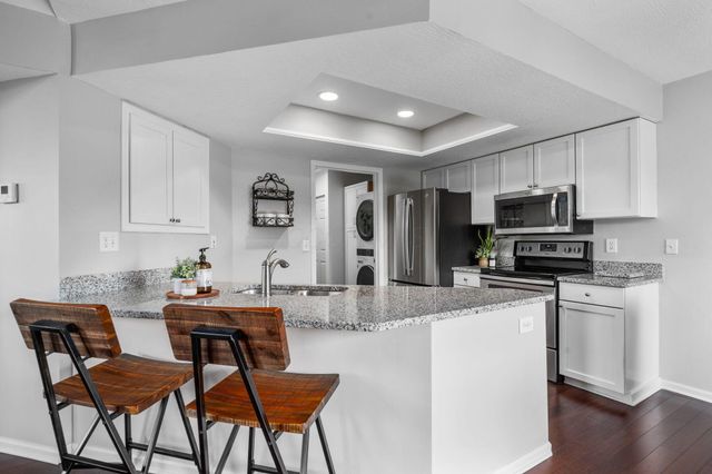 3852 Sandstone Circle, Powell, OH 43065