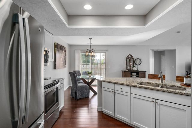 3852 Sandstone Circle, Powell, OH 43065