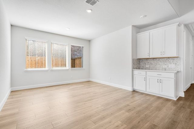 406 Chatham Drive, Little Elm, TX 75068