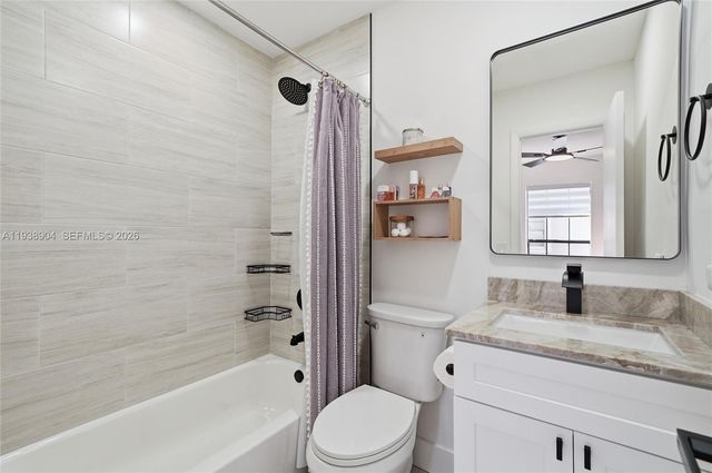 11611 NW 11th St 11611, Pembroke Pines, FL 33026