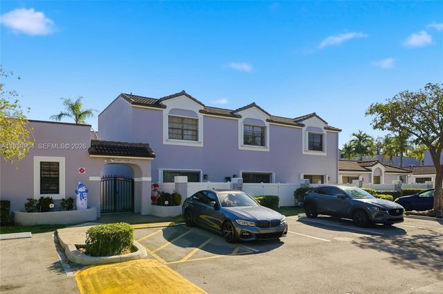 11611 NW 11th St 11611, Pembroke Pines, FL 33026