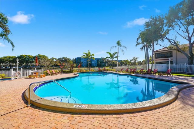 11611 NW 11th St 11611, Pembroke Pines, FL 33026