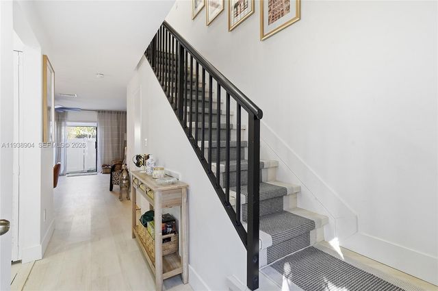 11611 NW 11th St 11611, Pembroke Pines, FL 33026