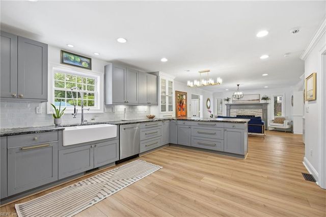 710 Bay Colony DR, Virginia Beach, VA 23451