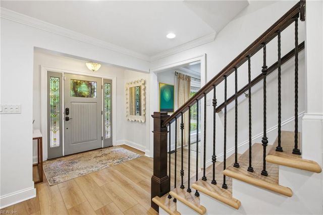 710 Bay Colony DR, Virginia Beach, VA 23451