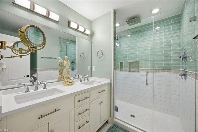 710 Bay Colony DR, Virginia Beach, VA 23451