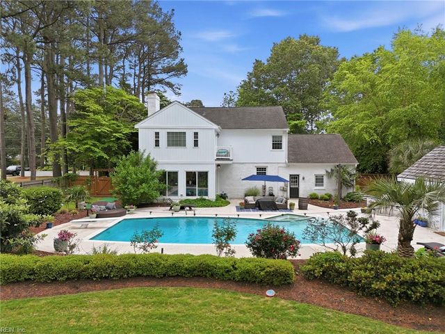 710 Bay Colony DR, Virginia Beach, VA 23451