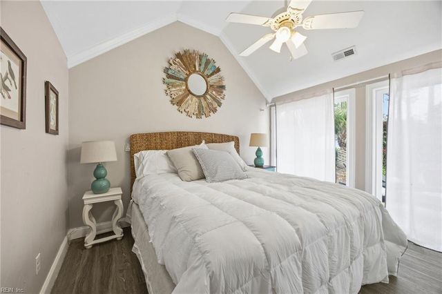 710 Bay Colony DR, Virginia Beach, VA 23451
