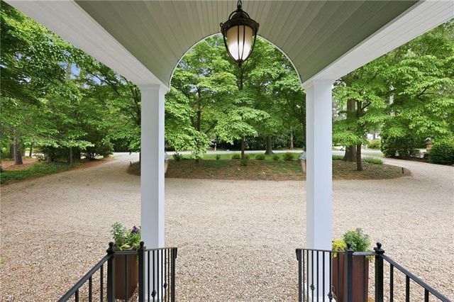 710 Bay Colony DR, Virginia Beach, VA 23451