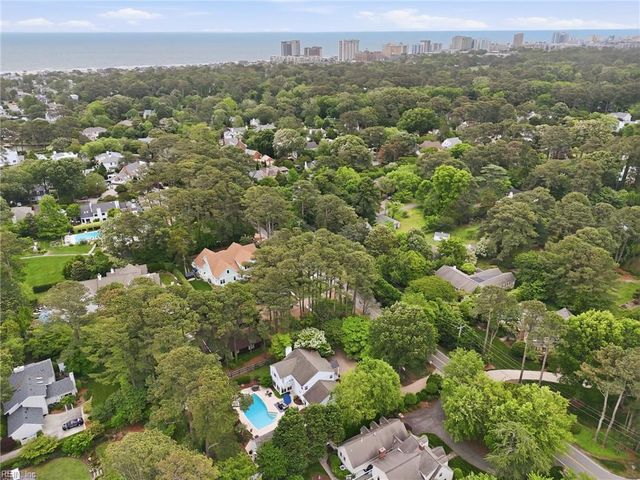 710 Bay Colony DR, Virginia Beach, VA 23451
