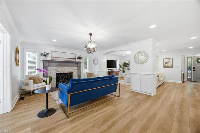 710 Bay Colony DR, Virginia Beach, VA 23451