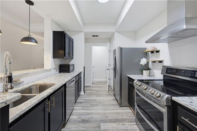 2700 Pine Tree Road NE Unit 2112, Atlanta, GA 30324
