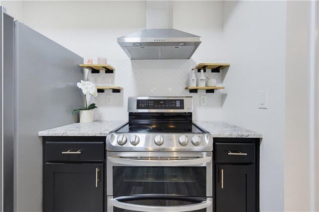 2700 Pine Tree Road NE Unit 2112, Atlanta, GA 30324