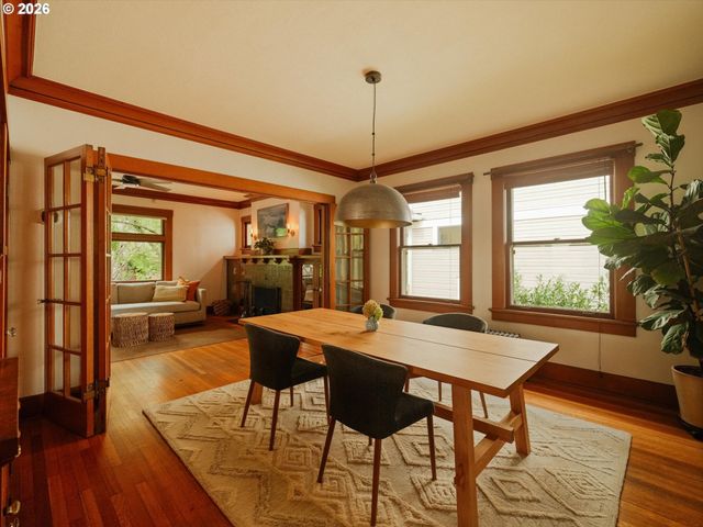 1922 Ne 13TH Ave, Portland, OR 97212