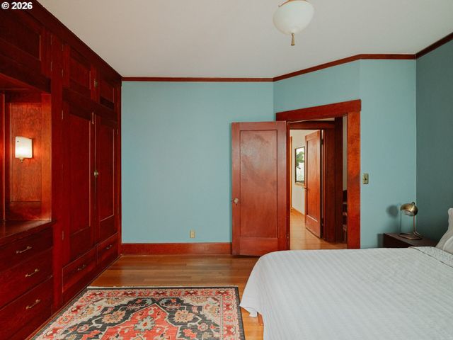 1922 Ne 13TH Ave, Portland, OR 97212