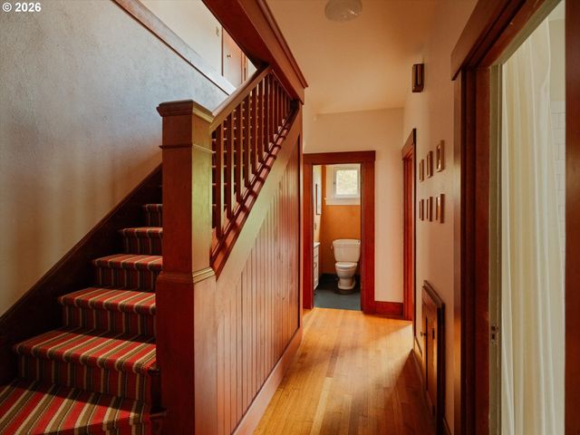1922 Ne 13TH Ave, Portland, OR 97212