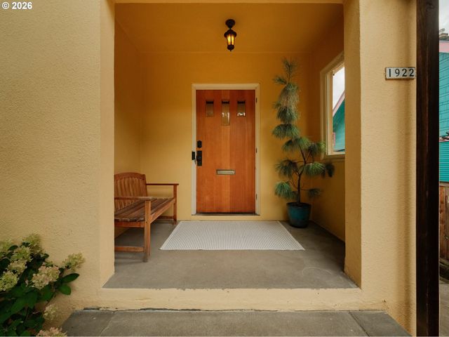 1922 Ne 13TH Ave, Portland, OR 97212
